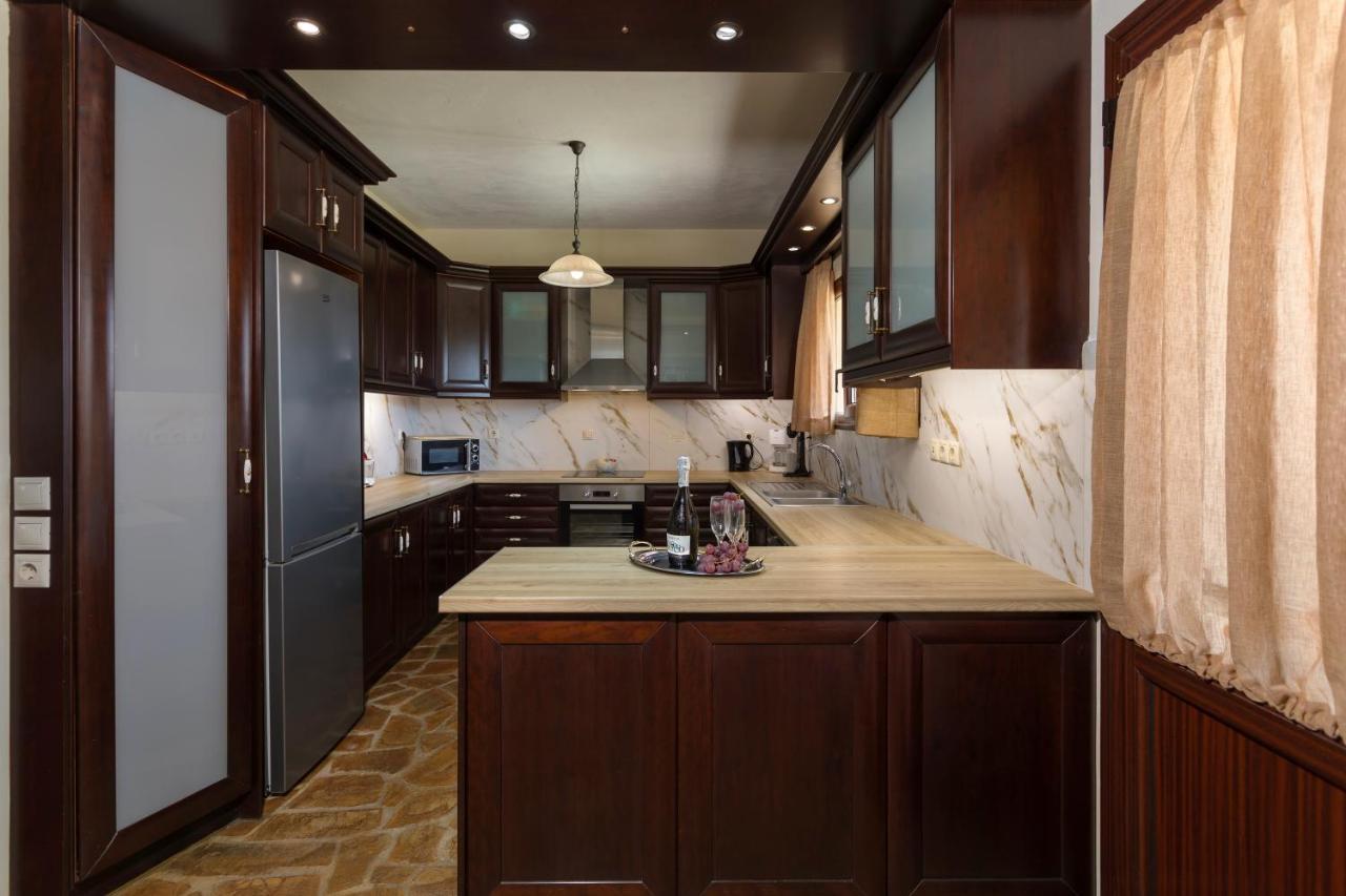 Ambelokipoi  Luxury Villa Froso מראה חיצוני תמונה